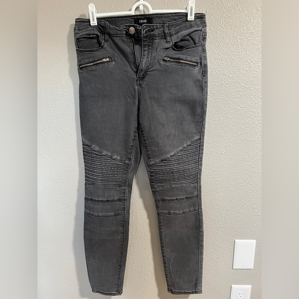 Cello Women’s Grey Moto Skinny Jeans